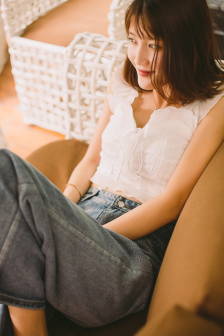 刚开始拒绝后来慢慢接受视频